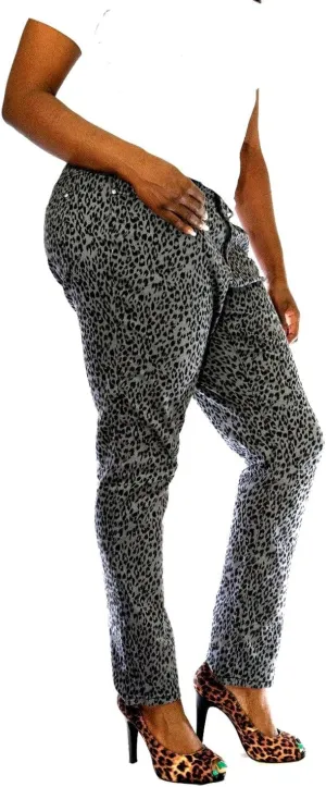 Jeans Colony Women's Plus Size Leopard Cheetah Animal Print Stretch Twill Jeans Skinny Pants