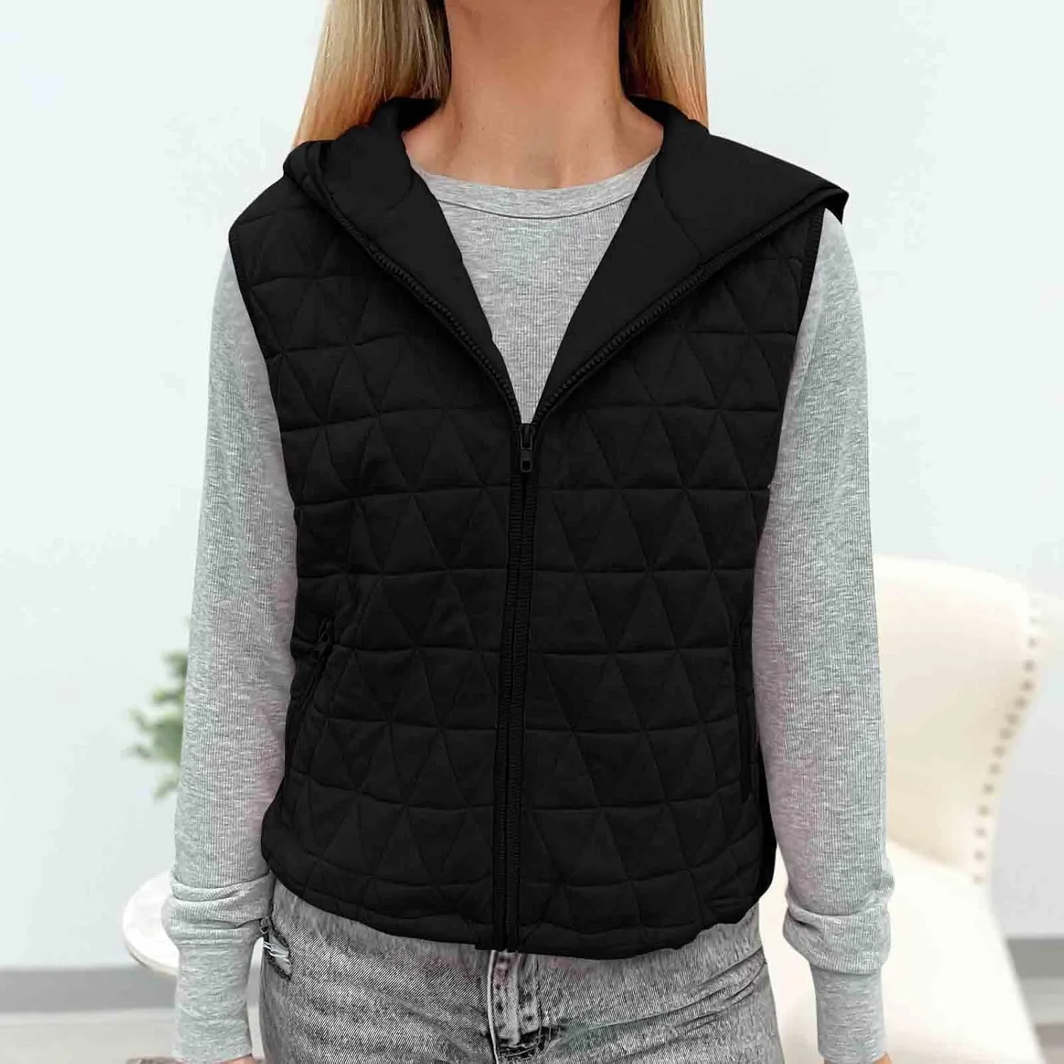 Lmdudan Women's 2024 Fall Vest Casual Sleeveless Hooded Zip Up Jacket Trendy Lightweight Winter Coat Outerwear with Pockets
