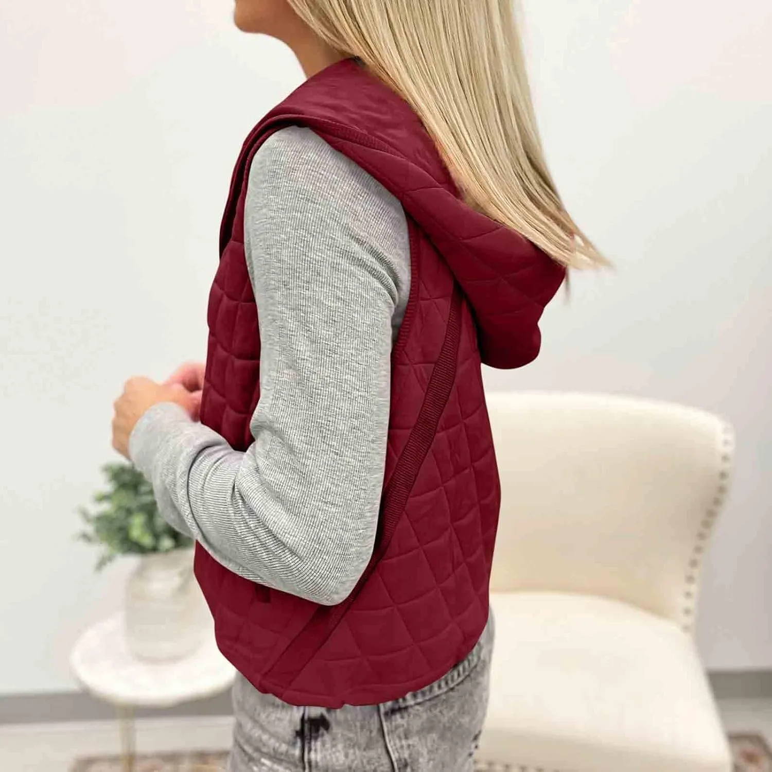 Lmdudan Women's 2024 Fall Vest Casual Sleeveless Hooded Zip Up Jacket Trendy Lightweight Winter Coat Outerwear with Pockets