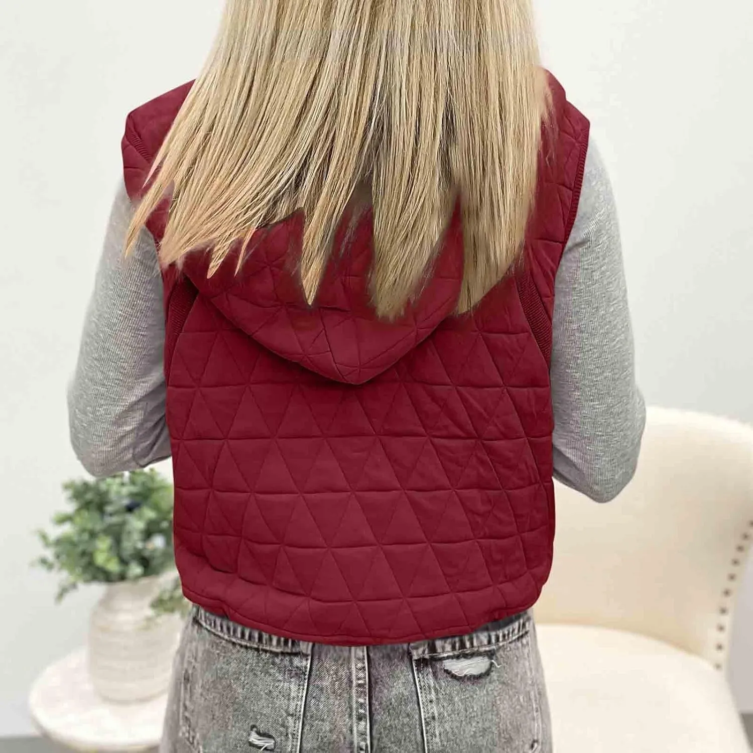 Lmdudan Women's 2024 Fall Vest Casual Sleeveless Hooded Zip Up Jacket Trendy Lightweight Winter Coat Outerwear with Pockets