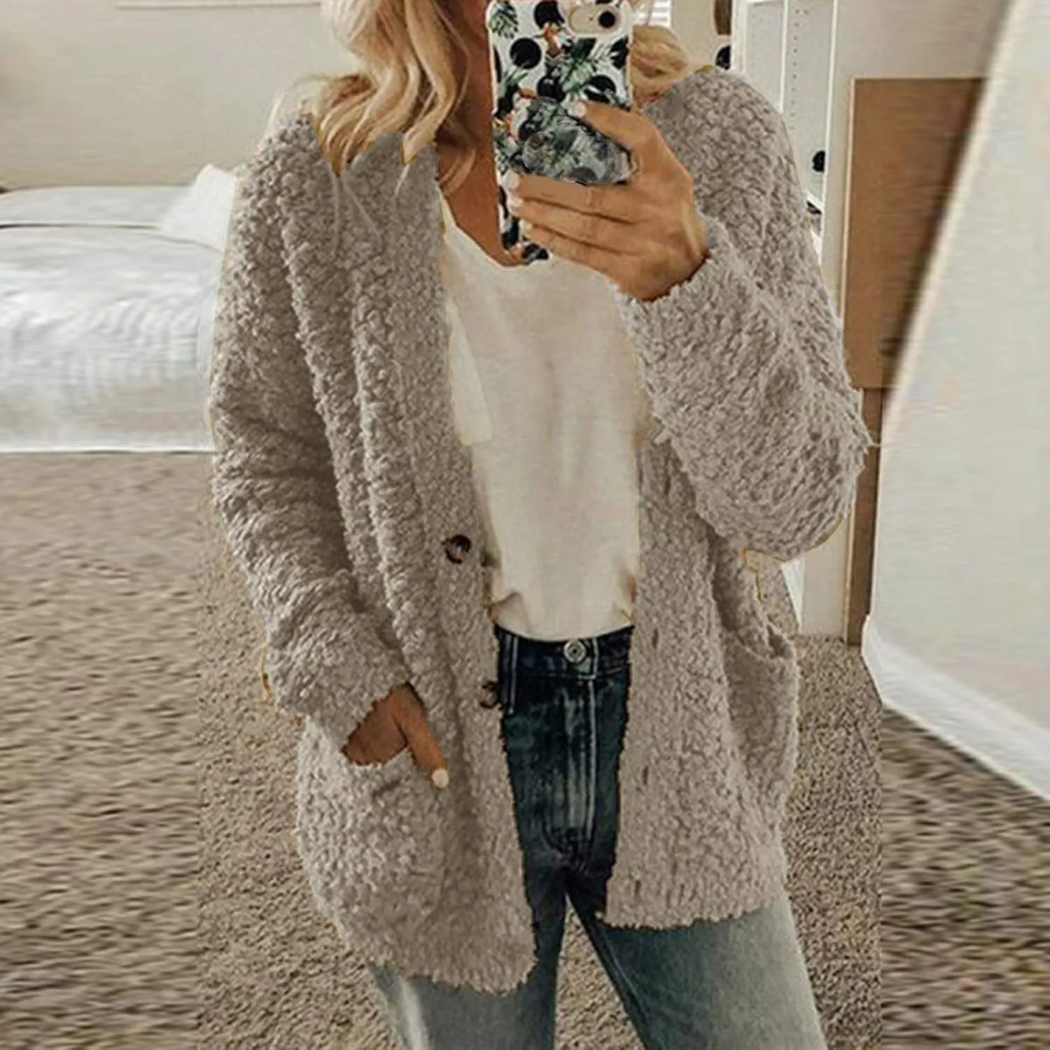 Women 2024 Winter Faux Fur Crop Coat Lapel Long Sleeve Fuzzy Fleece Outerwear Button Down Sherpa Jackets Fall Outfits